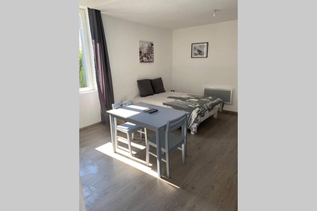 Appartamento La Batisse De Chabot N°3 Montluçon Esterno foto